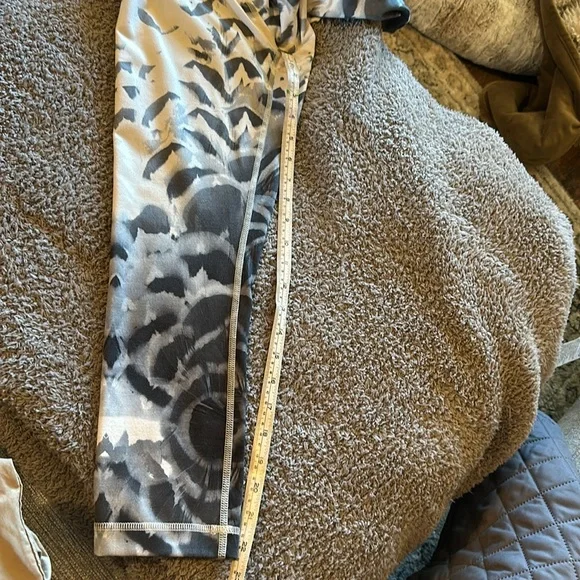 Lululemon 22inch black/white/gray - Picture 7 of 7